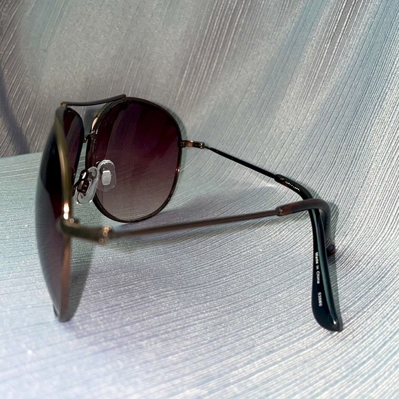 Lauren Conrad Aviator Sunglasses- Bronze Fame - Picture 5 of 5